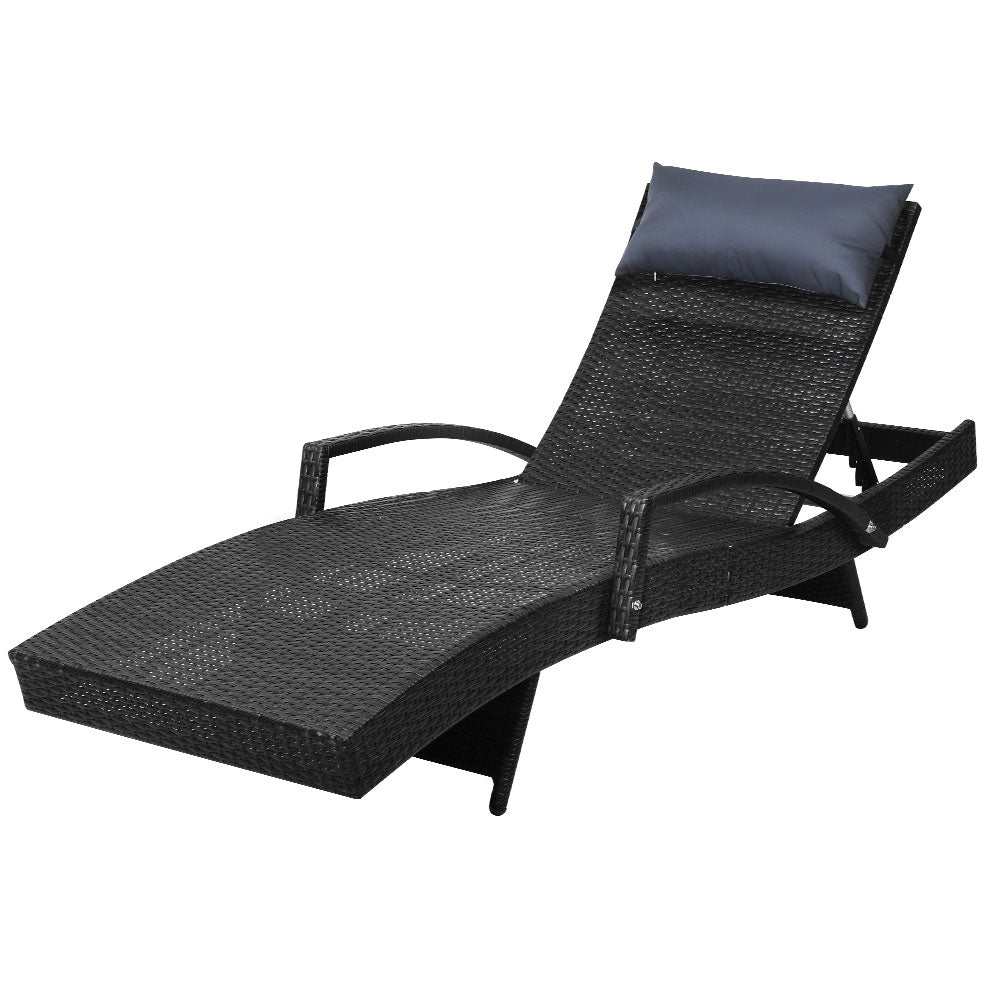 Black Outdoor Sun Lounge Furniture Day Bed Wicker Pillow Sofa Set